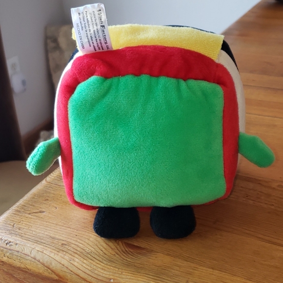 Cube Plush Robin 4x4" EUC - Picture 4 of 4